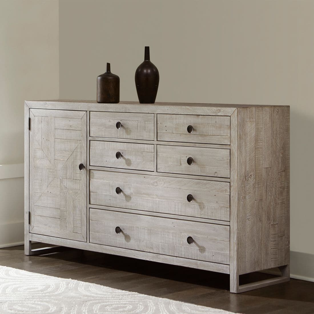 https://nestingale.com/catalog-assets/products/palmettohome/468-140_1.jpg